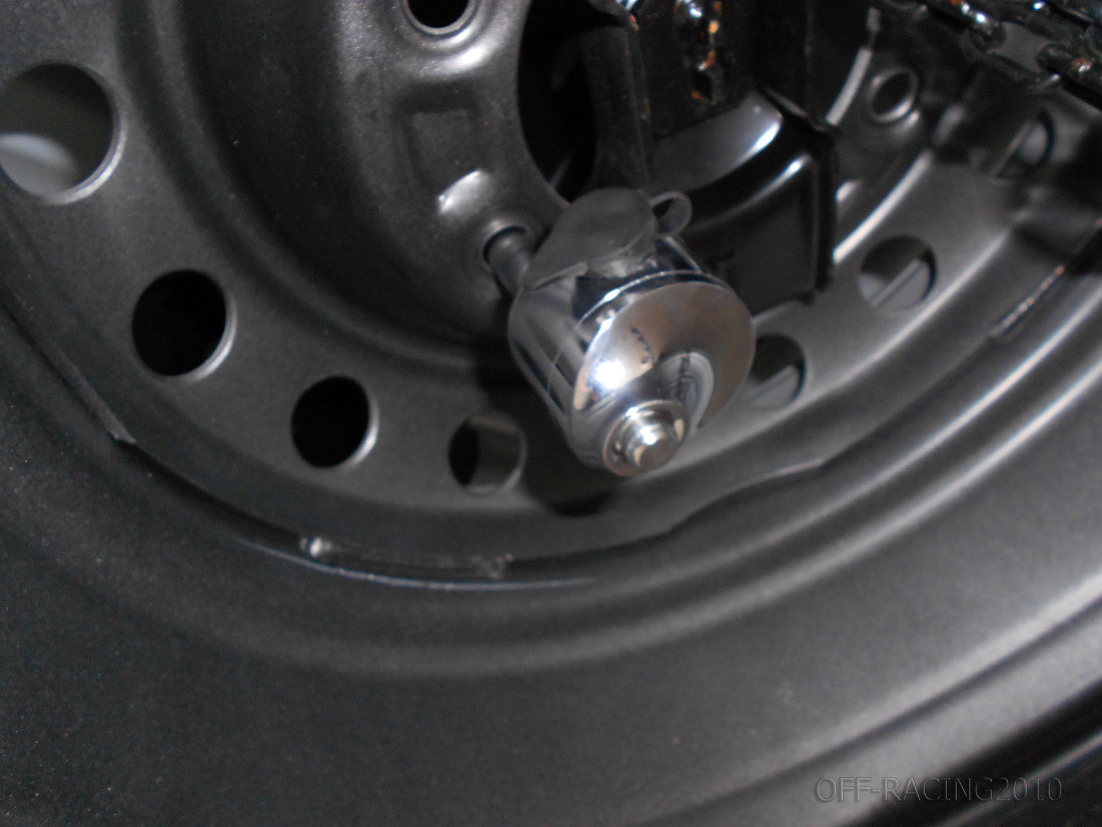 FOR CHEVROLET COLORADO Z71 20122016 2L SPARE TYRE WHEEL LOCK TECH